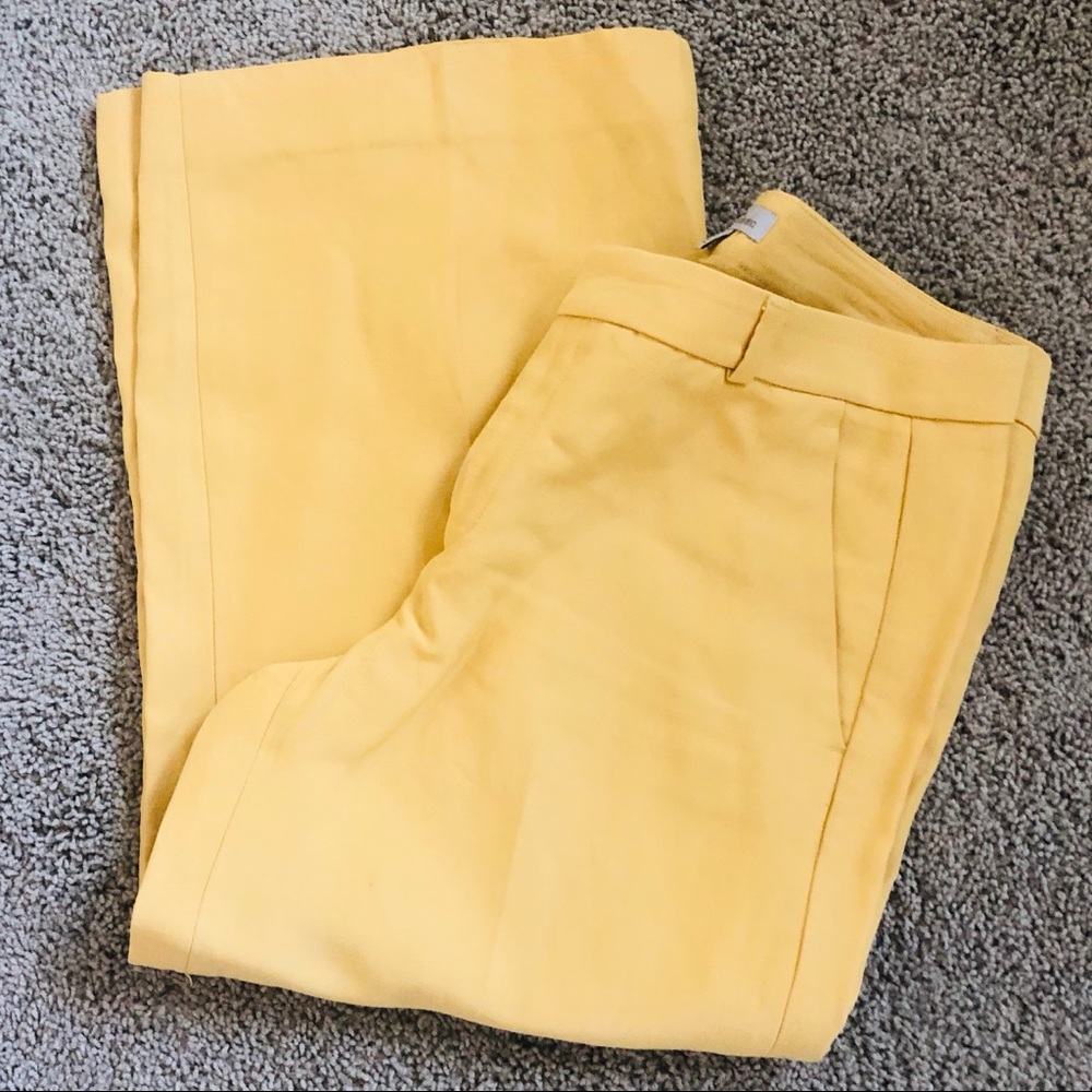 Banana Republic Gold Heritage Brand Pants
